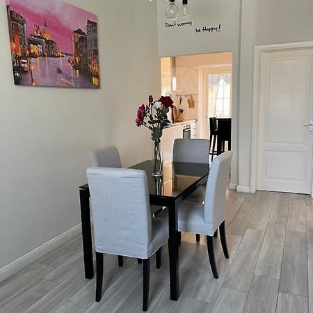 Grazioso Appartamento In Zona Centrale. Монтекатини-Терме Экстерьер фото