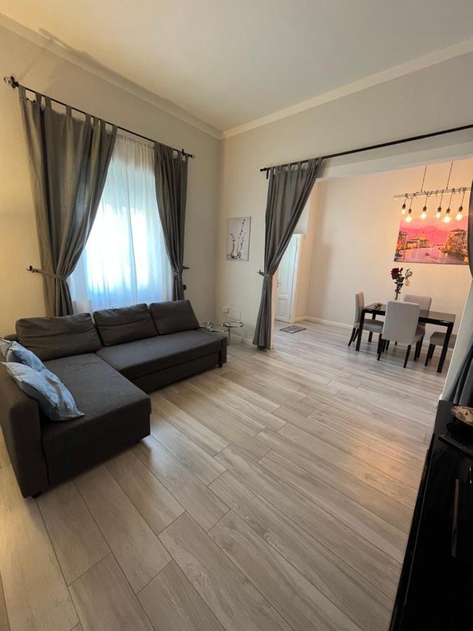 Grazioso Appartamento In Zona Centrale. Монтекатини-Терме Экстерьер фото